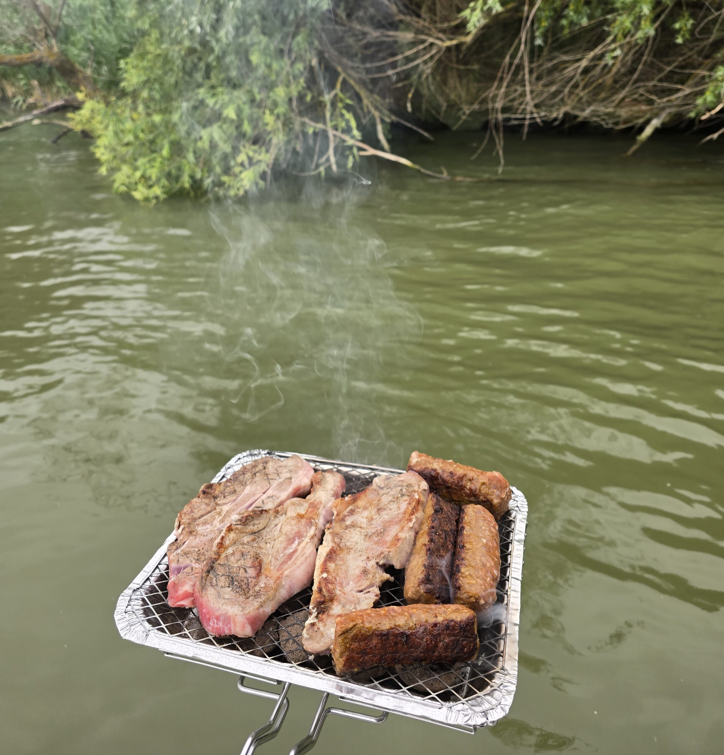 grill boat